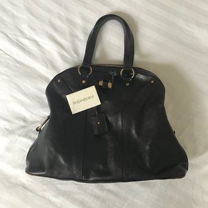 Beautiful Yves Saint Laurent YSL oversize muse